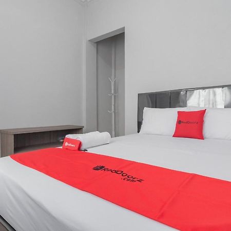 Reddoorz Syariah Near Wisata Situ Gunung Sukabumi Ξενοδοχείο Kadudampit Εξωτερικό φωτογραφία