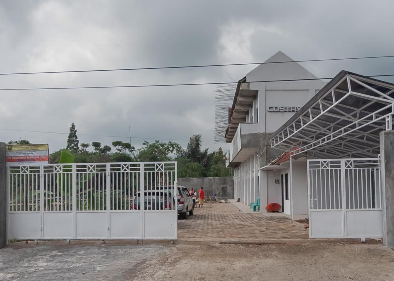 Reddoorz Syariah Near Wisata Situ Gunung Sukabumi Ξενοδοχείο Kadudampit Εξωτερικό φωτογραφία
